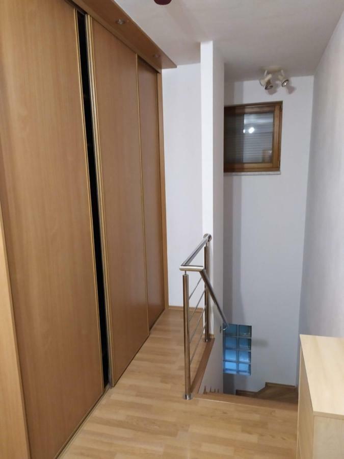 Kate & Jenny - Two-Level Apartment In The Old Town Pressburg Exterior foto